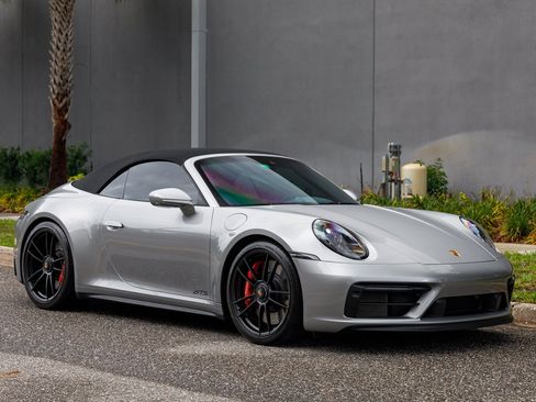 Used 2022 Porsche 911 Carrera GTS RWD image 4