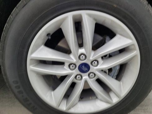 Used 2018 Ford Edge SEL w/ Equipment Group 201A FWD image 31