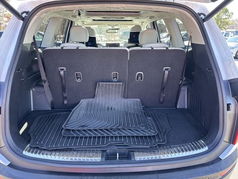 Certified 2022 Kia Telluride SX w/ SX Prestige Package image 18