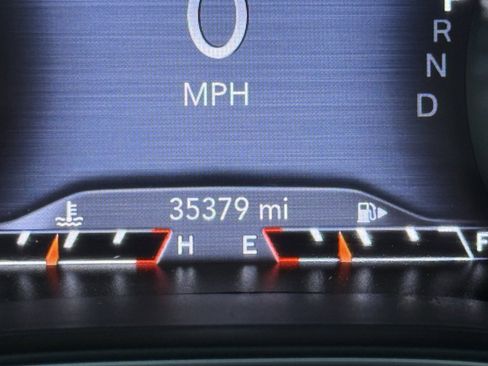 Used 2019 Jeep Cherokee Limited image 27