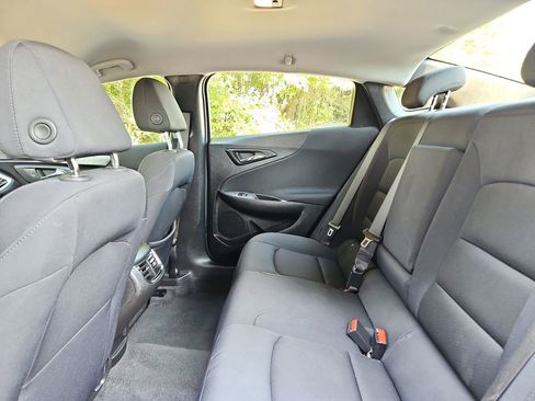 Used 2025 Chevrolet Malibu LT FWD image 25