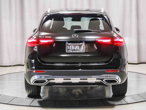 Certified 2026 Mercedes-Benz GLC 300 image 3