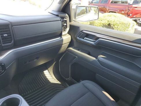 Used 2023 Chevrolet Silverado 1500 LT image 10