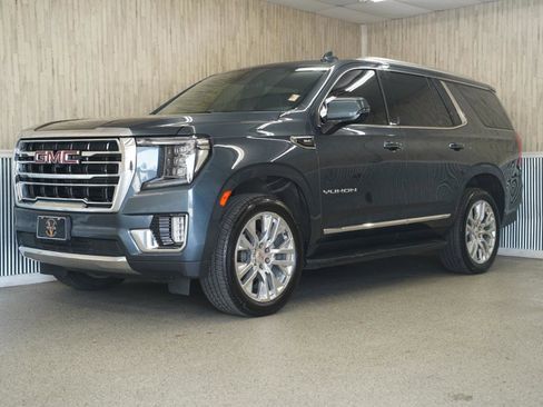 Used 2021 GMC Yukon SLT w/ SLT Luxury Plus Package AWD/4WD image 4