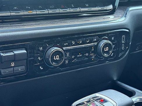 Used 2023 Chevrolet Silverado 1500 LTZ w/ Technology Package AWD/4WD image 31