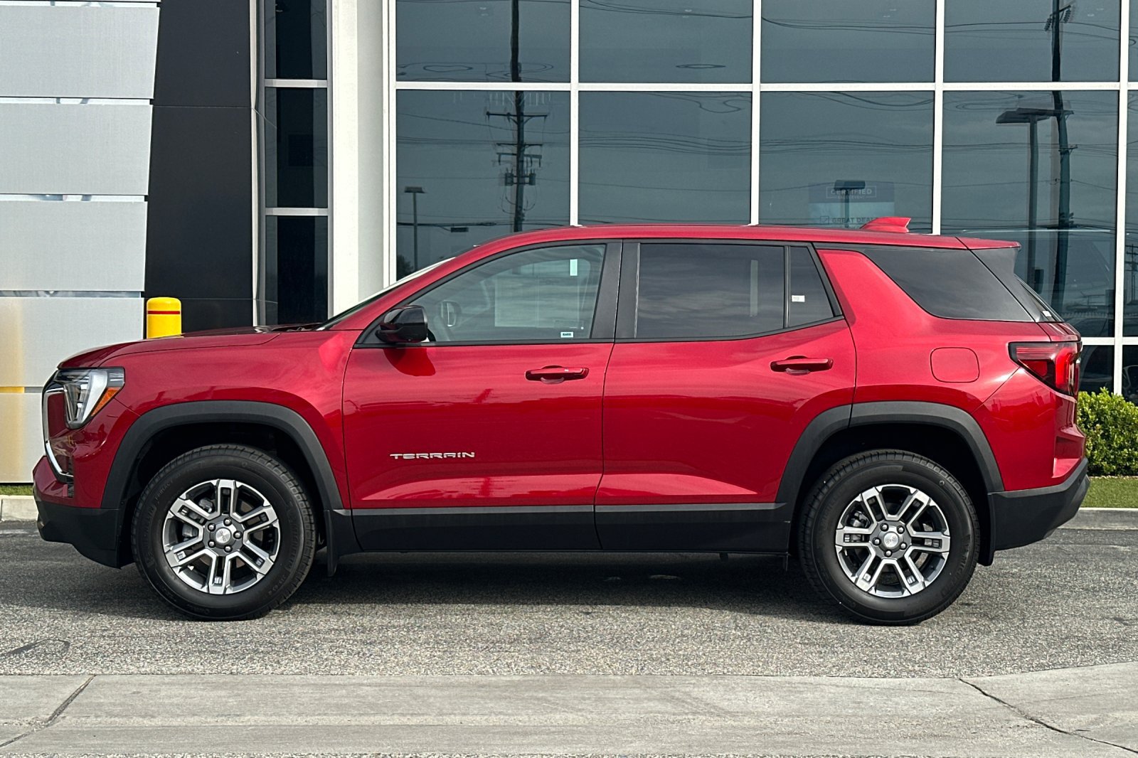 Used 2026 GMC Terrain Elevation w/ Technology Package II FWD image 7