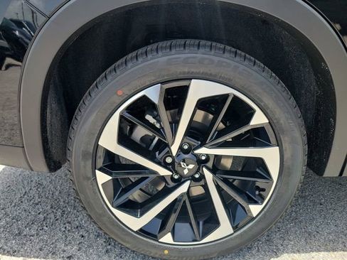 New 2025 Mitsubishi Outlander SE image 7