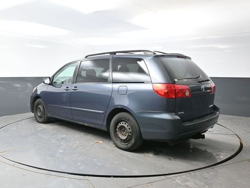 Used 2008 Toyota Sienna LE FWD image 10