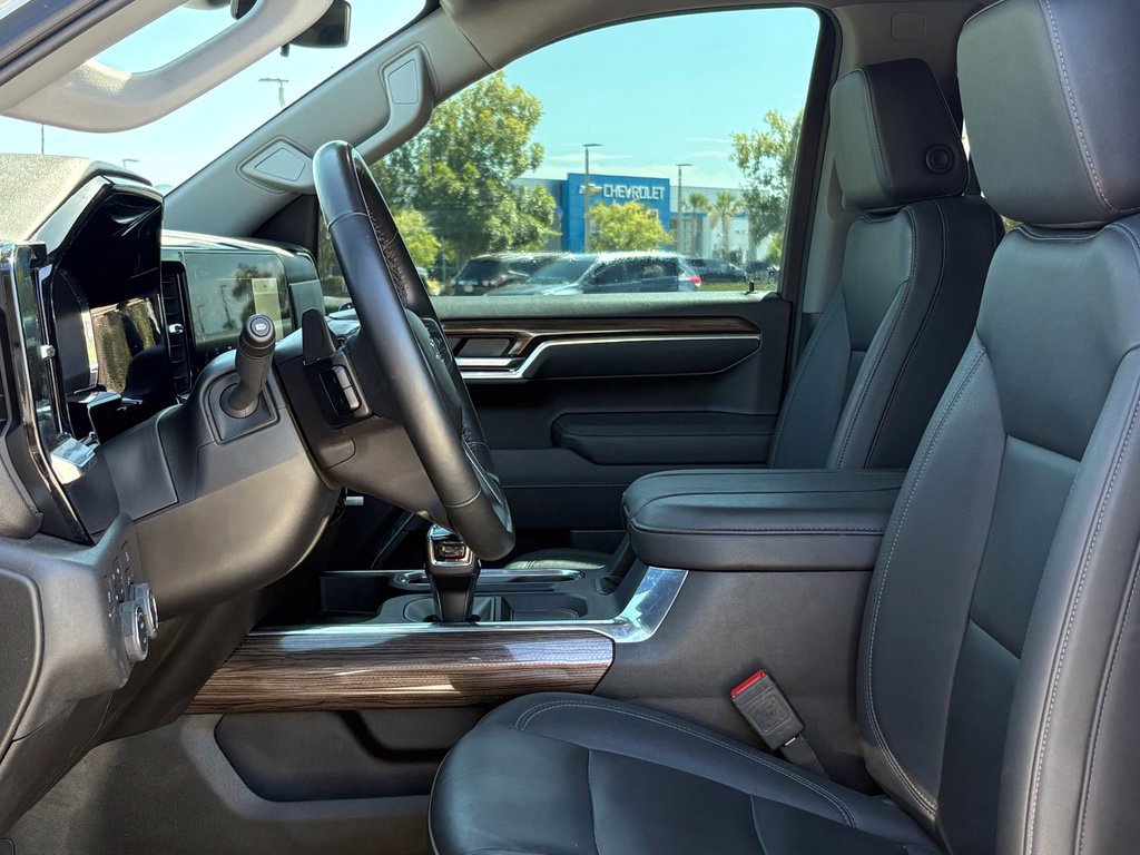Used 2025 Chevrolet Silverado 1500 RST w/ All Star Edition Plus AWD/4WD image 39