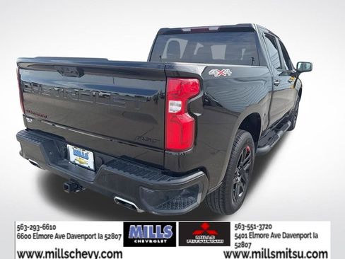 Used 2023 Chevrolet Silverado 1500 RST w/ Redline Edition AWD/4WD image 5