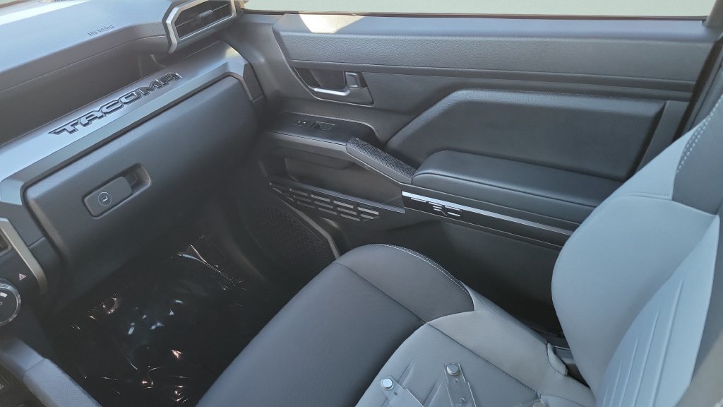 Certified 2025 Toyota Tacoma TRD Sport RWD image 13