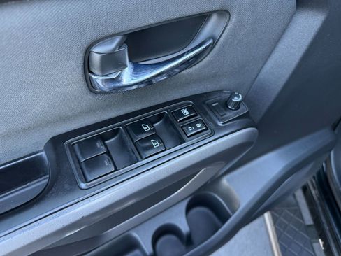 Used 2015 Nissan Titan SV w/ SV Value Truck Package image 20