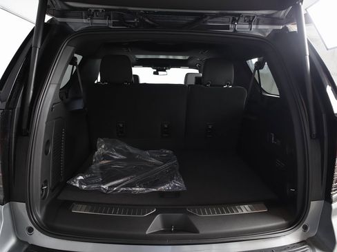 New 2026 Chevrolet Suburban RST w/ RST Capability Package image 13