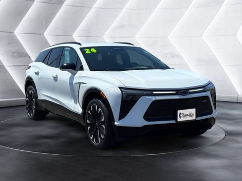 Used 2024 Chevrolet Blazer EV RS AWD/4WD image 7