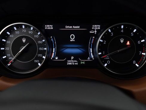 Used 2022 Maserati Levante GT image 16