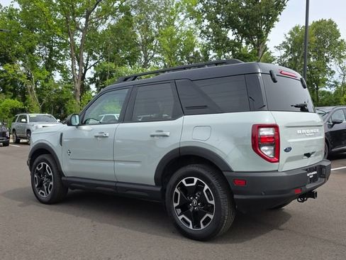 Used 2022 Ford Bronco Sport Outer Banks w/ Tech Package AWD/4WD image 3