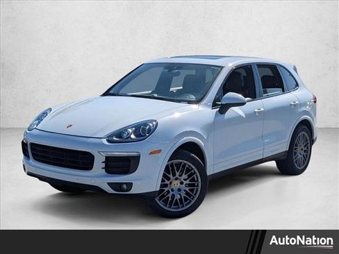 Used 2017 Porsche Cayenne image 1