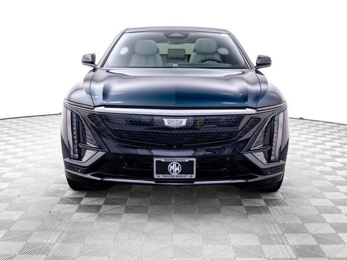 Used 2024 Cadillac Lyriq Sport AWD/4WD image 10