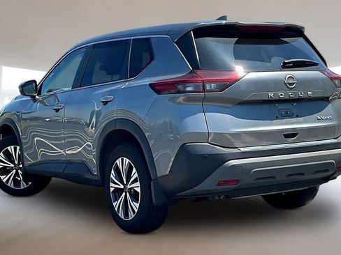 Used 2023 Nissan Rogue SV AWD/4WD image 4