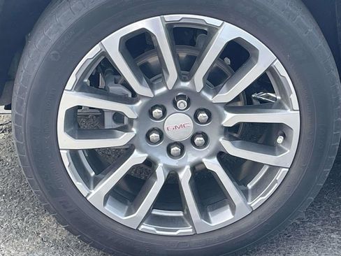 Used 2021 GMC Acadia Denali image 13