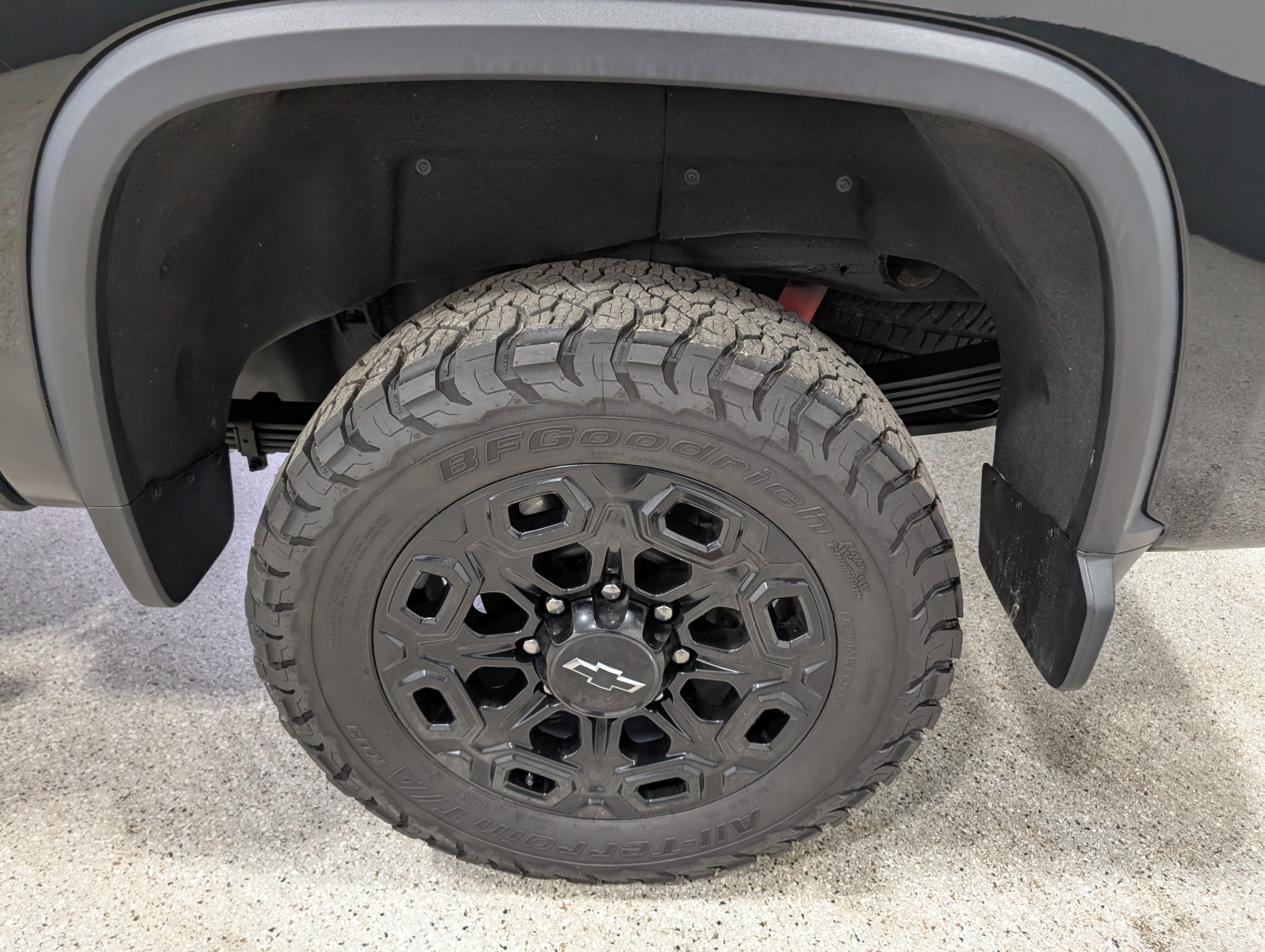 Used 2024 Chevrolet Silverado 2500 LT w/ Midnight Edition AWD/4WD image 13