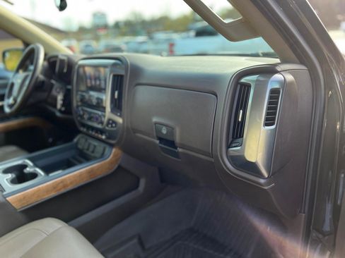 Used 2018 Chevrolet Silverado 1500 LTZ w/ Sport Package image 45