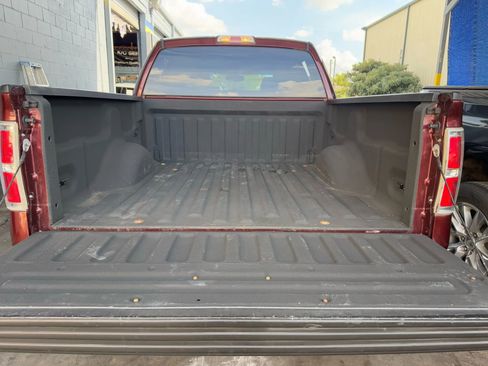 Used 2010 Ford F150 XLT image 26