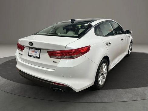 Used 2017 Kia Optima EX w/ Premium Package image 5