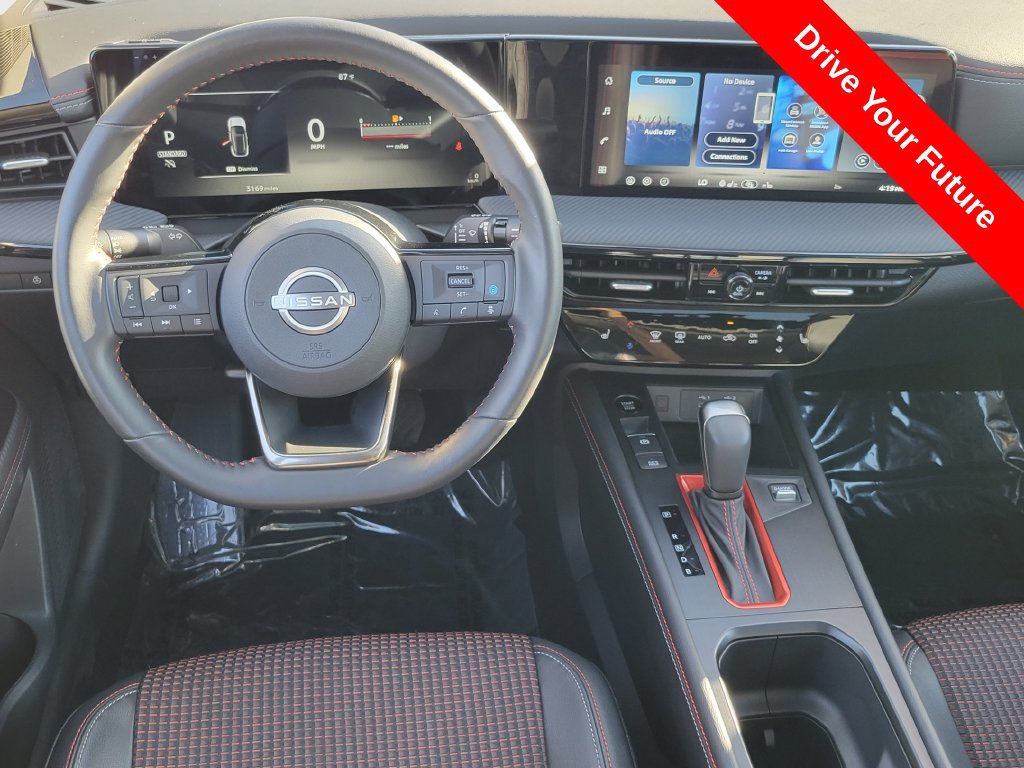 Used 2026 Nissan Kicks SR w/ SR Premium Package FWD image 6