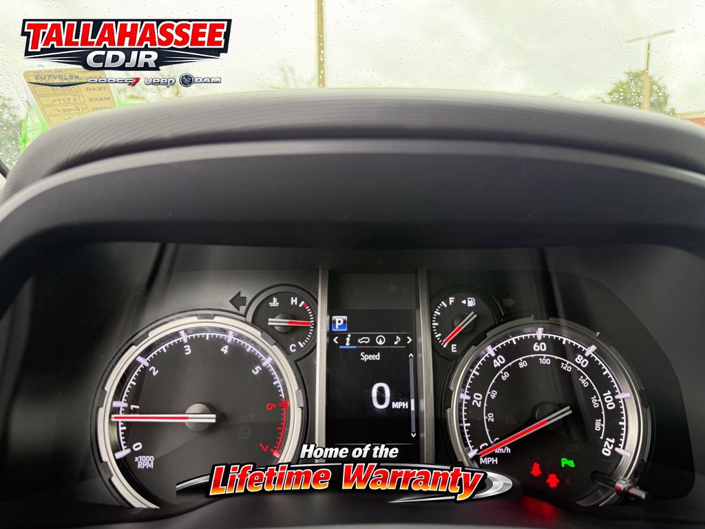Used 2024 Toyota 4Runner Limited AWD/4WD image 27