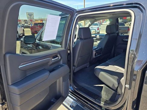 Used 2022 GMC Sierra 1500 SLT w/ SLT Premium Plus Package AWD/4WD image 15