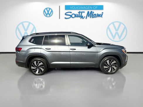 Used 2024 Volkswagen Atlas SE image 8