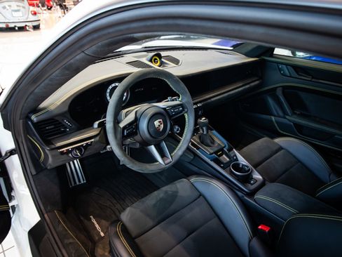 Used 2024 Porsche 911 GT3 image 27