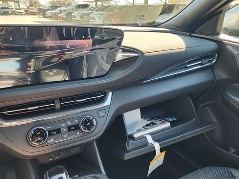 New 2026 Buick Envista Preferred image 32