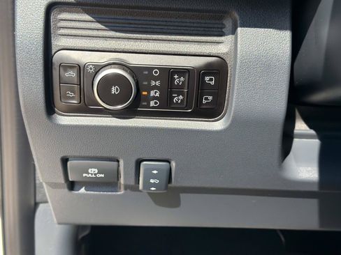 Used 2025 Ford F250 Platinum AWD/4WD image 22