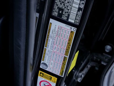 Used 2018 Lexus GX 460 Premium w/ Premium Package image 59