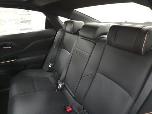 New 2026 Toyota Crown Platinum image 17