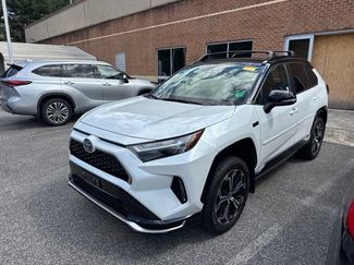 Used 2023 Toyota RAV4 XSE w/ Weather Package AWD/4WD video 1