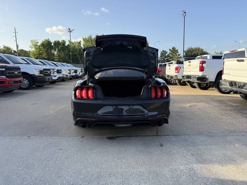 Used 2022 Ford Mustang Coupe w/ Equipment Group 101A RWD image 31