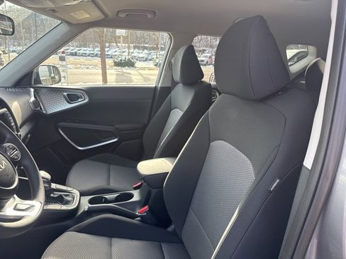 New 2025 Kia Soul LX image 19