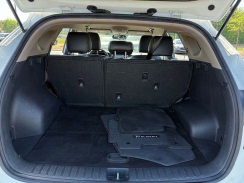 Used 2020 Hyundai Tucson SE image 27