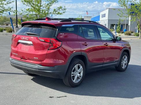 Used 2020 GMC Terrain SLE w/ Driver Convenience Package AWD/4WD image 7