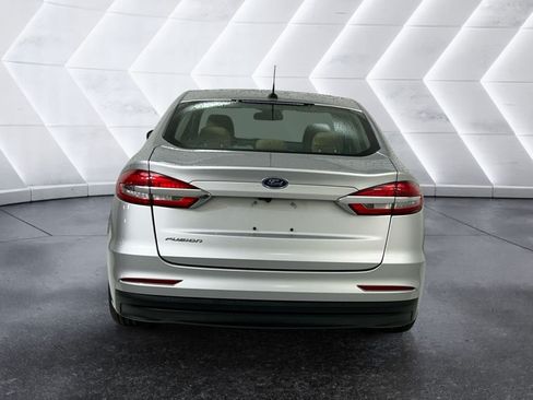 Used 2019 Ford Fusion S FWD image 5