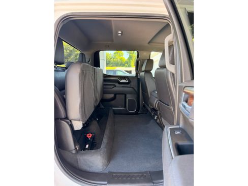 Used 2025 GMC Sierra 1500 SLT AWD/4WD image 16