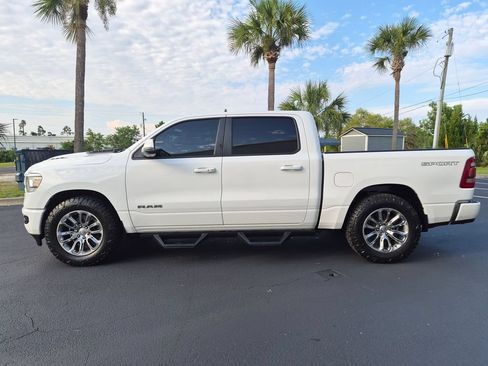 Used 2023 RAM 1500 Laramie AWD/4WD image 9