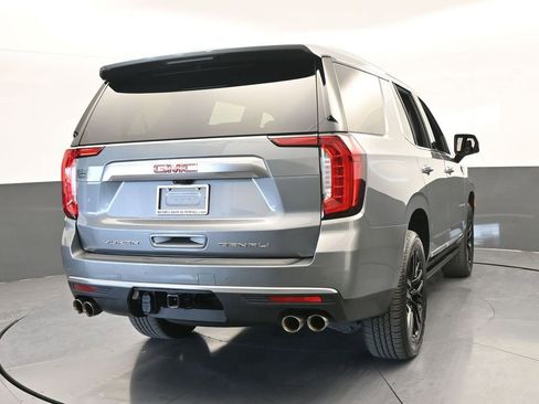 Used 2022 GMC Yukon Denali w/ Denali Premium Package image 5