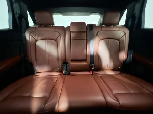 Used 2018 Lincoln MKX Reserve w/ Driver Assistance Package image 33