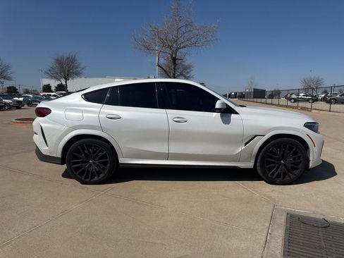 Used 2021 BMW X6 M50i w/ Executive Package image 6
