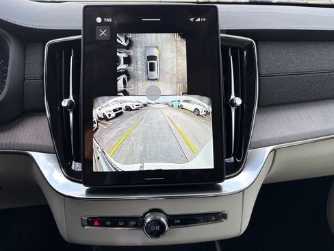 New 2026 Volvo XC90 B6 Ultra AWD/4WD image 10
