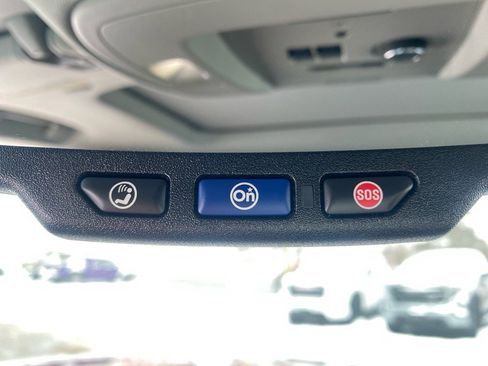 Used 2018 Chevrolet Tahoe LT w/ Luxury Package image 15